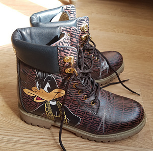Moschino nahksaapad (1 foto / 1)