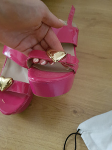 UUED moschino platvormkingad! (2 foto / 4)