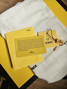 Fendi Fendigraphy fabric hobo-bag (8 foto / 10)