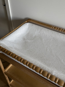 Zara home mähkimislaud (3 foto / 3)