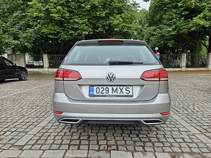 VW Golf 7 Variant Highline 2.0 TDI 2019 (6 foto / 14)