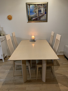 Söögilaud ja 6 tooli. (1 foto / 2)