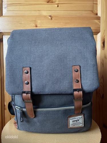 Серый рюкзак (фото #1)