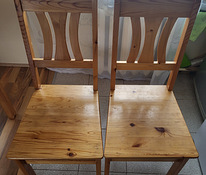 П: обеденный стол из массива дерева + 4 стула.