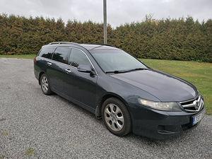 HONDA ACCORD (2 foto / 5)