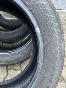 Taverns Yokohama 225/55 r17 (3 фото из 6)