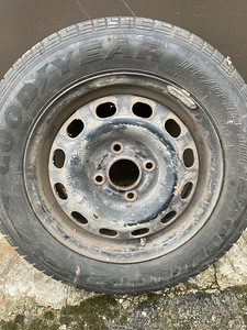 Шины 185 65 14 Goodyear (2 фото из 2)