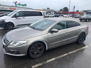 Passat CC (6 фото из 9)