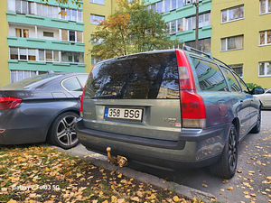 Volvo v70 (2 фото из 9)