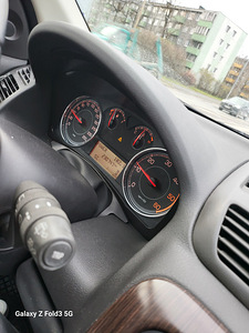 Fiat CROMA JTD Multijet 20v Emotion (4 foto / 8)