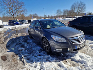 Продам Opel Insignia (10 фото из 10)