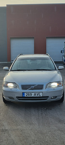 Volvo V70 2005 (6 foto / 13)