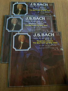 3 vinüüli J.S. Bachi koraalid orelil