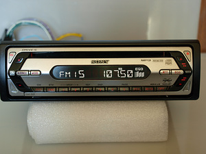 Sony CDX-S22 (2 фото из 3)