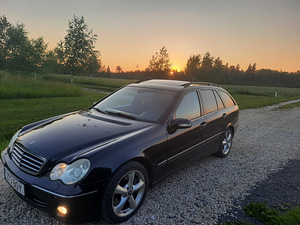 MERCEDES-BENZ C 220 CDI (4 фото из 10)