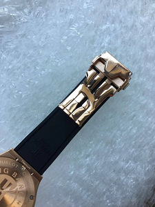 Uus käekell Hublot (3 foto / 4)