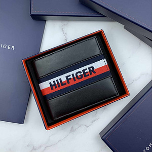 Uued rahakotid Tommy Hilfiger, Guess, Hugo Boss, karpides (5 foto / 7)