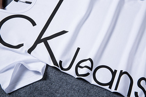 Uued meeste t-särgid Calvin Klein, suurused L, XL (3 foto / 4)