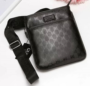 Uued õlakotid Armani / Gucci / Supreme (1 foto / 8)