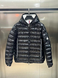 Uued joped Moncler (3 foto / 5)