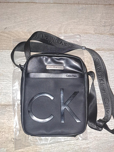 Uued õlakotid Calvin Klein (3 foto / 7)