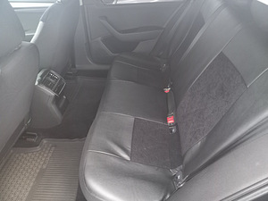 Skoda Superb (6 foto / 14)