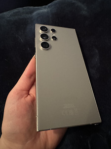Samsung Ultra S24 1TB (3 foto / 3)