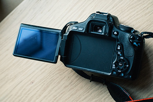Canon 600D stardikomplekt + 18-135mm objektiiv (4 foto / 5)
