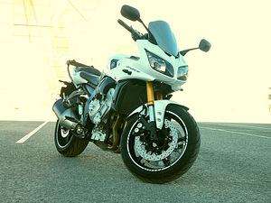Yamaha FZ-1 2007 (5 foto / 10)