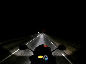 Yamaha FZ-1 2007 (4 foto / 10)