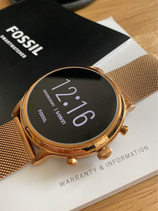 Fossil Julianna Gen 5 (1 foto / 3)
