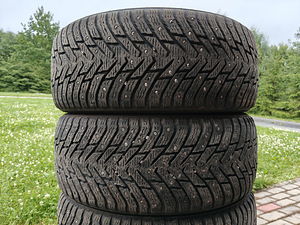 4x 215/50/17 Nokian Hakkapeliitta 8 naastrehvid (3 foto / 5)
