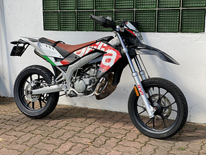 Aprilia SX 50 2016 (3 foto / 8)