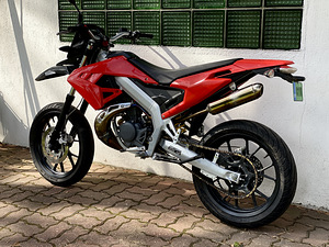 Aprilia SX50 2T AM-kat (6 foto / 10)