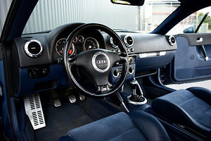 Audi TT 1.8T 132kw QUATTRO (11 foto / 14)