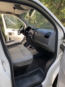 Volkswagen Transporter T5 Long 1.9TDI 77kw (13 foto / 15)
