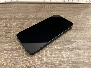 Apple iPhone 13 128Gb Black (2 foto / 3)