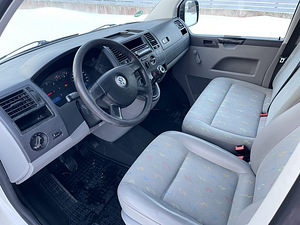 Volkswagen Transporter T5 (7 foto / 14)