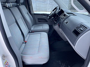 Volkswagen Transporter T5 (12 foto / 14)