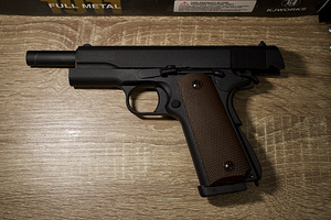 UUS KJW Colt M1911 Airsoft 6mm püstol CO2 Blowback (4 foto / 6)