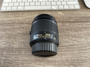 Nikon D3300 NIKKOR 18-55mm (2 foto / 2)