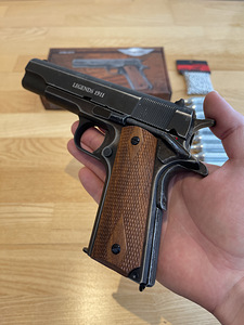 UUS UMAREX LEGENDS M1911 õhupüstol 4,5mm CO2 Blowback (8 foto / 10)