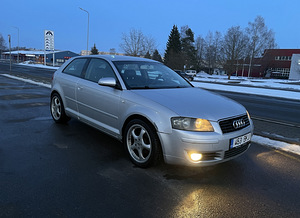 V: Audi A3 2.0tdi 103kw (2 foto / 5)