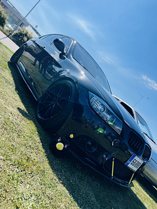 BMW 330d Lci (3 foto / 11)