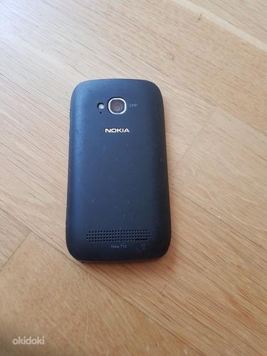 Nokia Lumia 710 (фото #2)