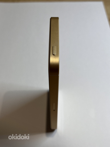 iPhone SE 32GB Gold (фото #4)
