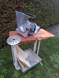 Õunapurustaja ja mahlapress (1 foto / 1)