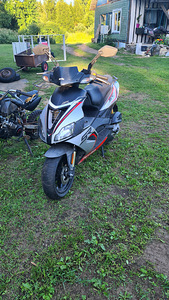 Aprilia Sr50R 2016a (1 foto / 2)