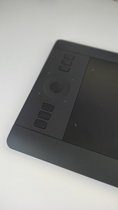 Цифровой планшет для рисования WACOM Intuos Pro (5 фото из 5)