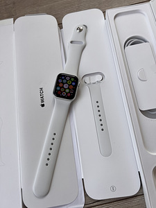 Apple Watch SE 40mm 2nd Gen GPS Silver (2 foto / 3)